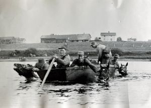 photo672582285592 inner 324 115 654 101 327 580 668