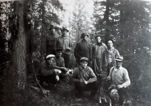 photo672582325835 inner 63 121 364 104 70 328 365