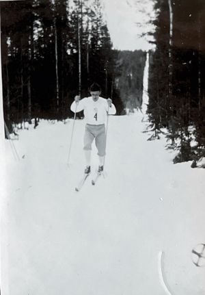 photo672582487898 inner 70 620 317 620 73 800 320