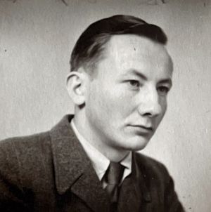 photo672582548887 inner 500 306 681 307 497 486 675