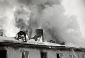 photo672582621824 inner 43 100 378 85 50 324 378