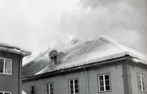 photo672582621824 inner 61 594 380 597 63 797 380