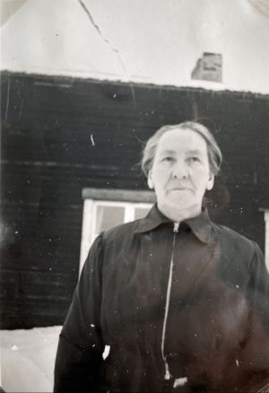 photo672583570601 inner 46 121 635 117 82 933 624